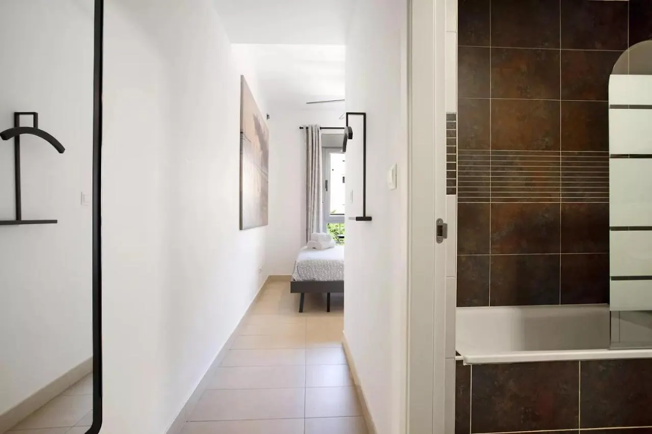 Malaga Campus Apartment Parking Included España